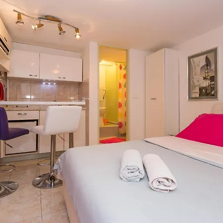 Modern And Practical In The Heart Of Apartmán *