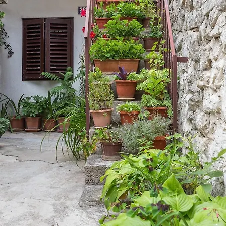 Modern And Practical In The Heart Of سبليت