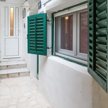 شقة Modern And Practical In The Heart Of سبليت
